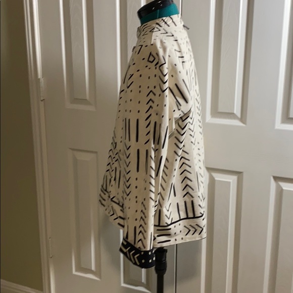 S/M Ladies Reversible Jacket Black and Creme color - Picture 10 of 16